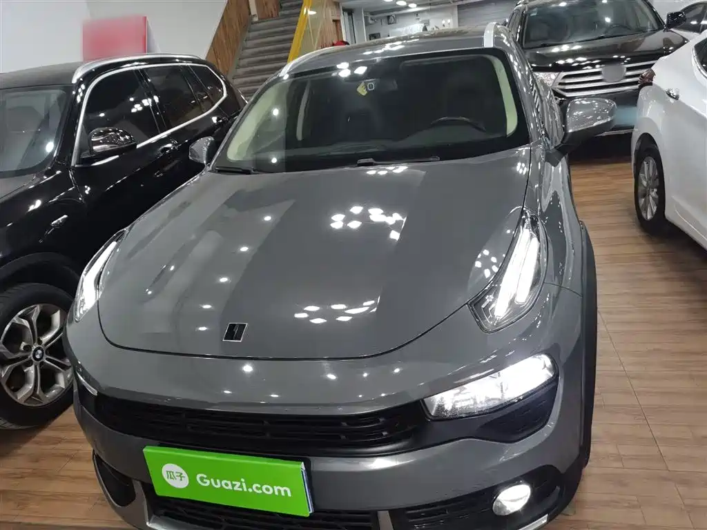 Lynk & Co 02 2018 1.5T DCT 2WD Power Edition China V фото 3