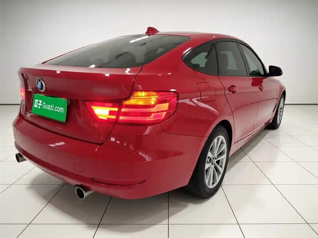 BMW 3 Series GT 2014 320i Leading Edition фото 7