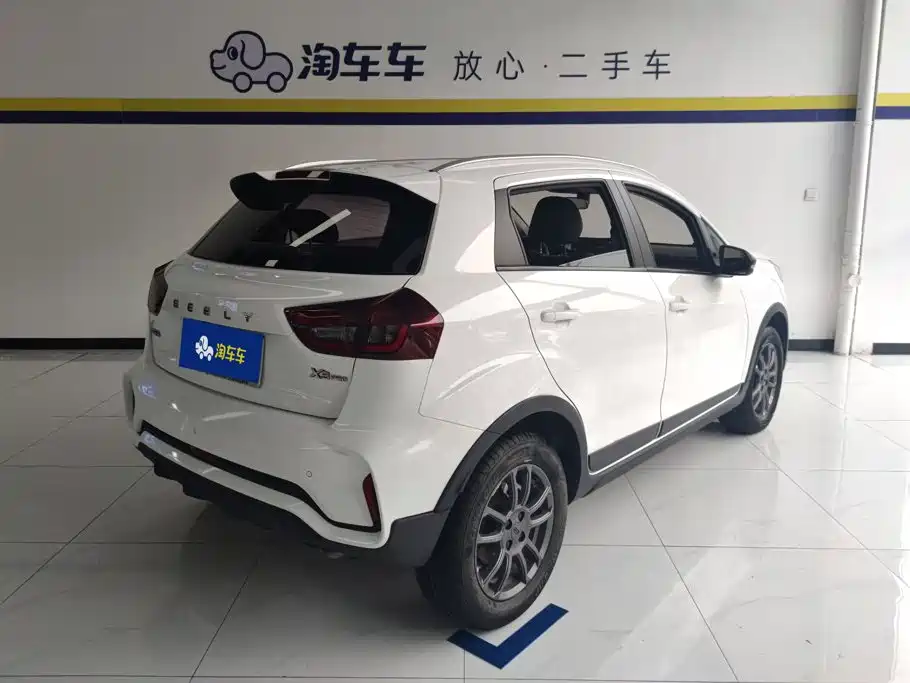 Фото 3 - Geely Vision X3
