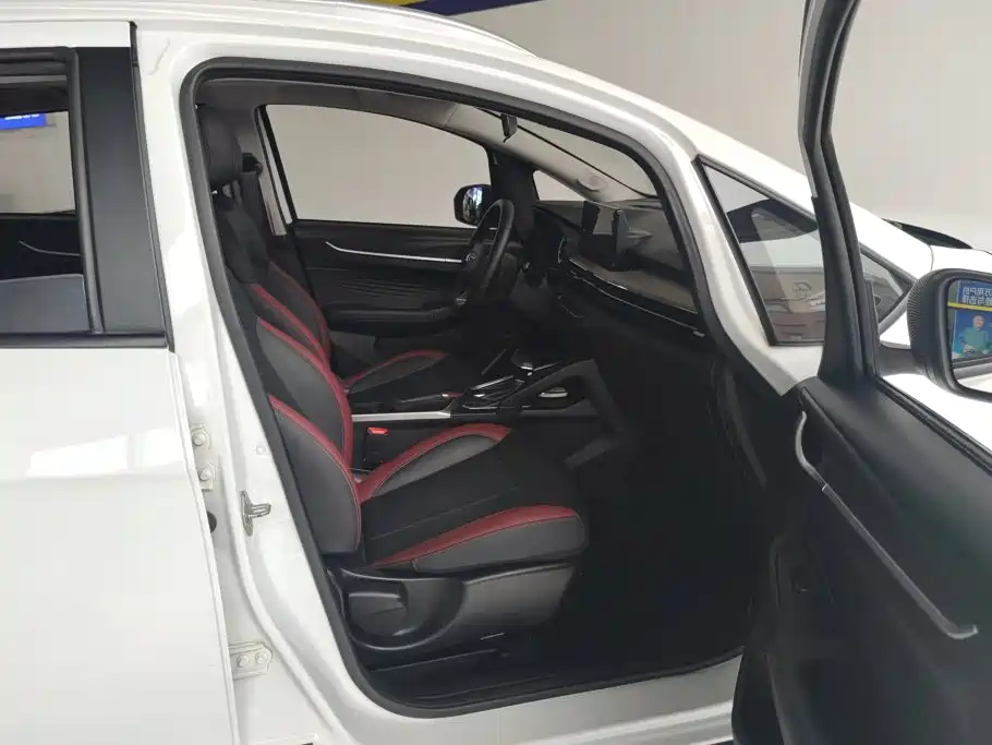 Geely Vision X3 2022 2021 PRO 1.5L CVT Premium