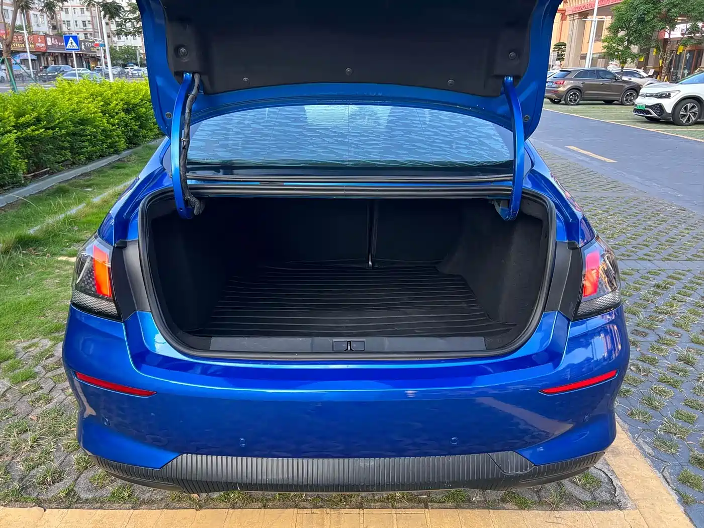 Peugeot 408 2019 350THP Automatic Luxury Edition China V фото 18