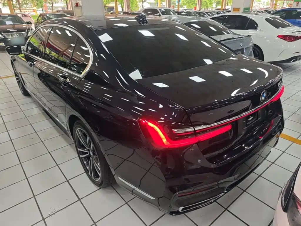 BMW 7 Series 2022 2021 Model 730Li M Sport Package