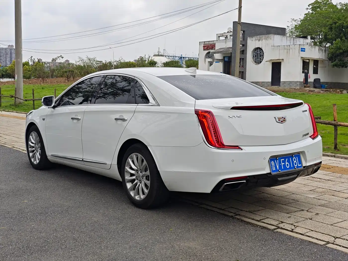 Cadillac XTS 2018 28T Technology фото 9
