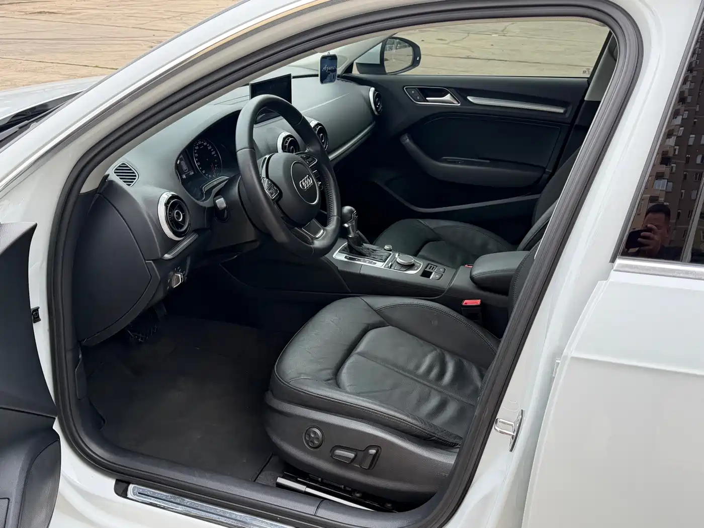 Audi A3 2014 Sportback 35 TFSI Automatic Comfort фото 7