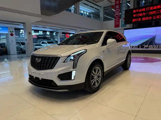 CADILLAC XT5