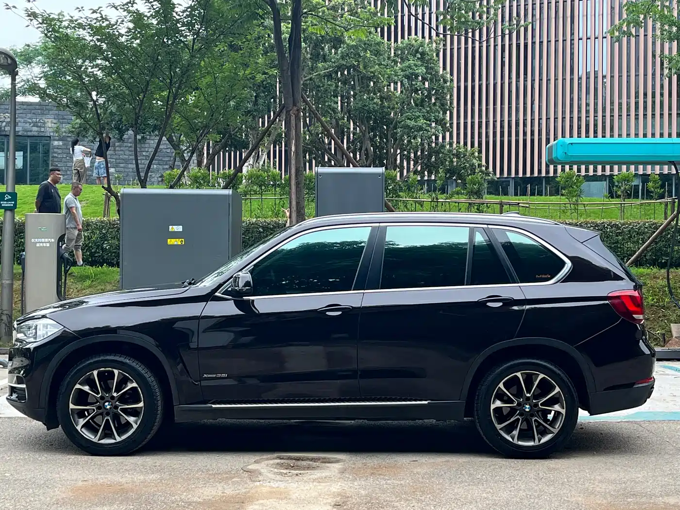 BMW X5 (Import) 2017 xDrive35i Leading Edition фото 4