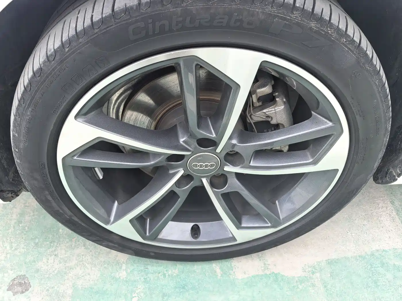 Audi A4L 2021 40 TFSI Premium Life Edition фото 5