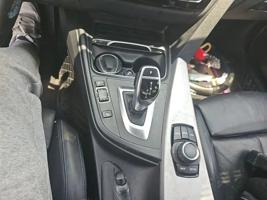 BMW 3 Series 2018 320i M Sport Package фото 14