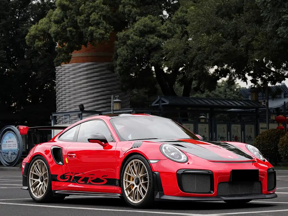Porsche 911 2018 GT2 RS 3.8T