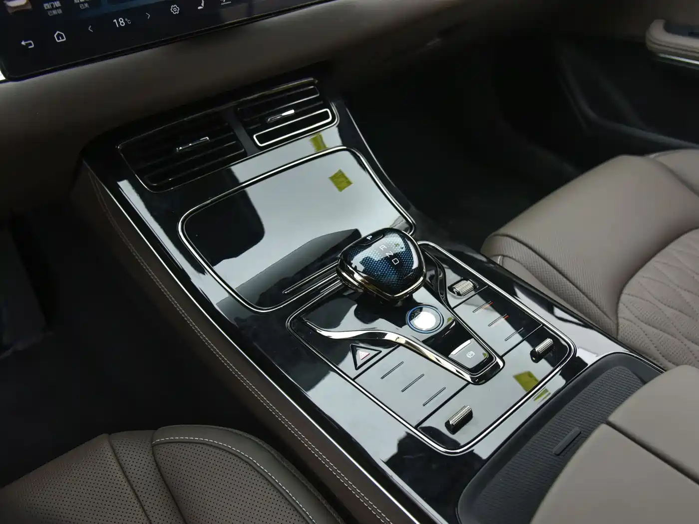 BYD Han 2025 DM-i Smart Driving Edition 125KM LiDAR Flagship фото 11