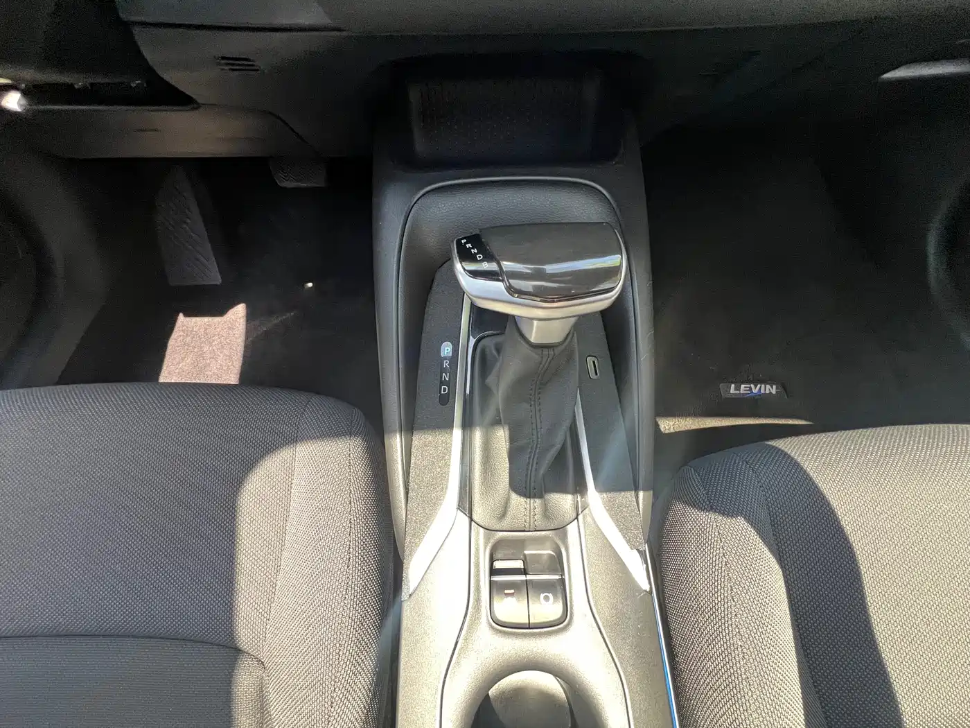 Toyota Levin 2021 Dual Engine 1.8H E-CVT Luxury Edition фото 13