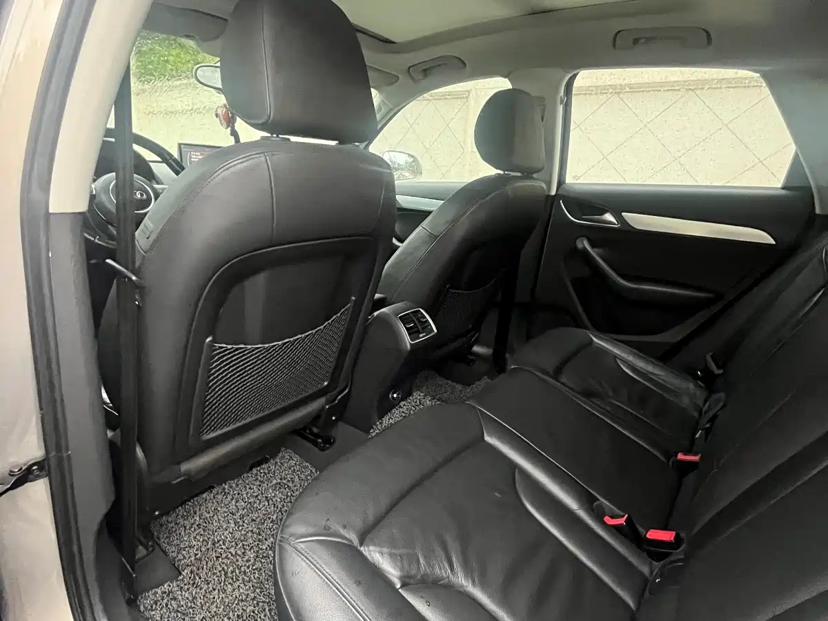 Audi Q3 (Import) 2013 2012 35 TFSI quattro Comfort