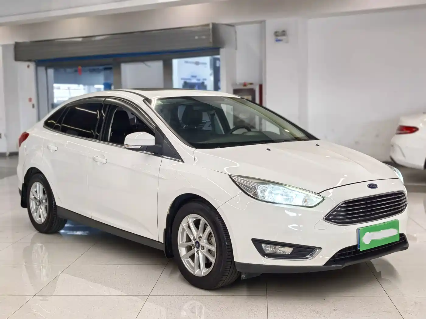 Фото 3 - Ford Focus