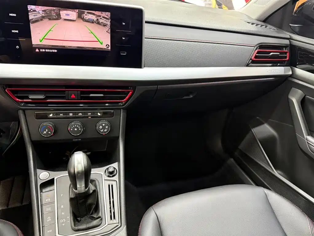 Volkswagen Lavida 2023 280TSI DSG Starlight Comfort Edition фото 12