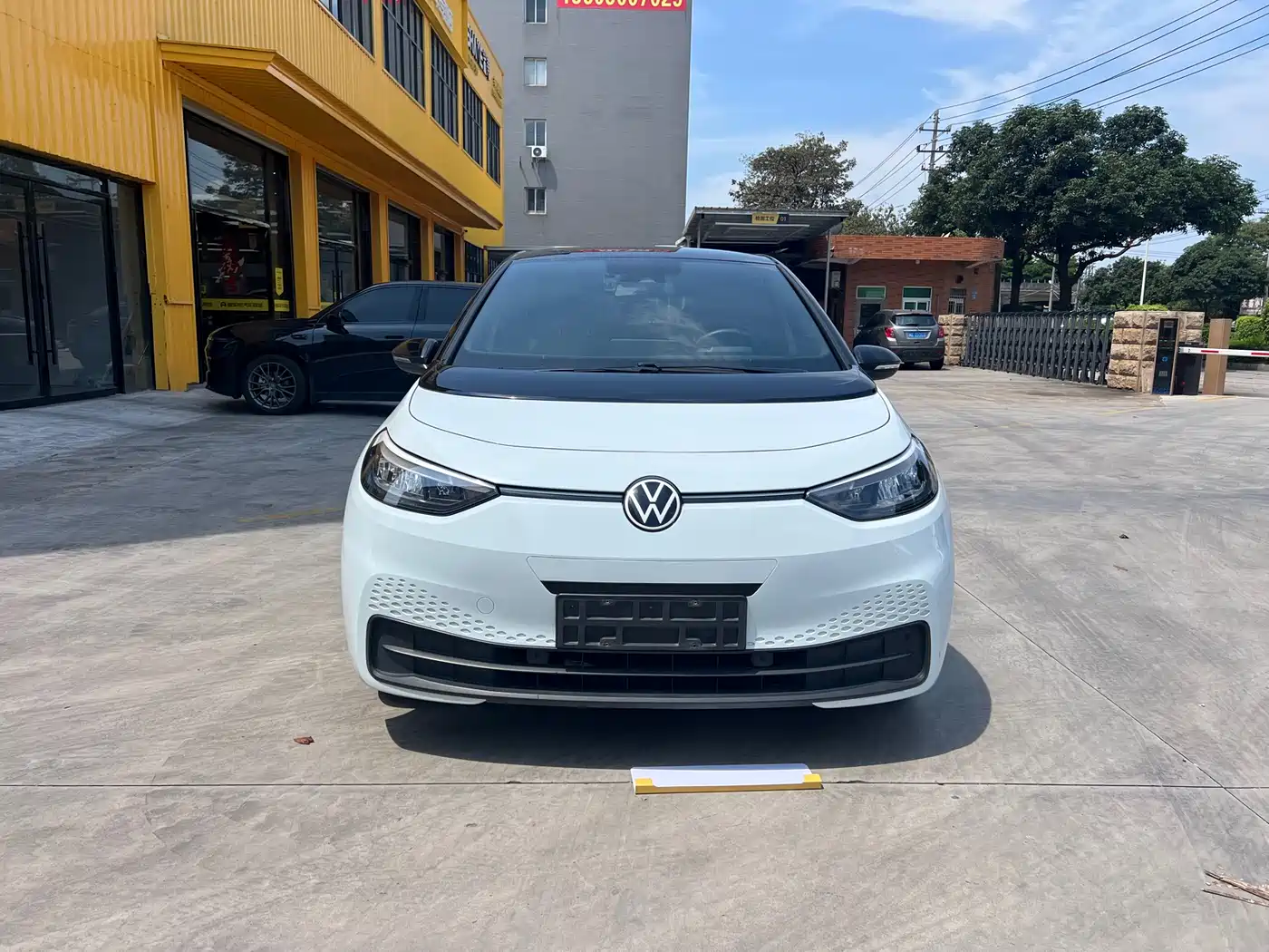 Volkswagen ID.3 2023 Pure Smart Edition фото 2