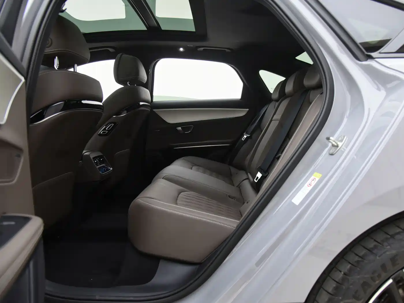 BYD Han 2025 DM-i Smart Driving Edition 125KM LiDAR Flagship фото 7