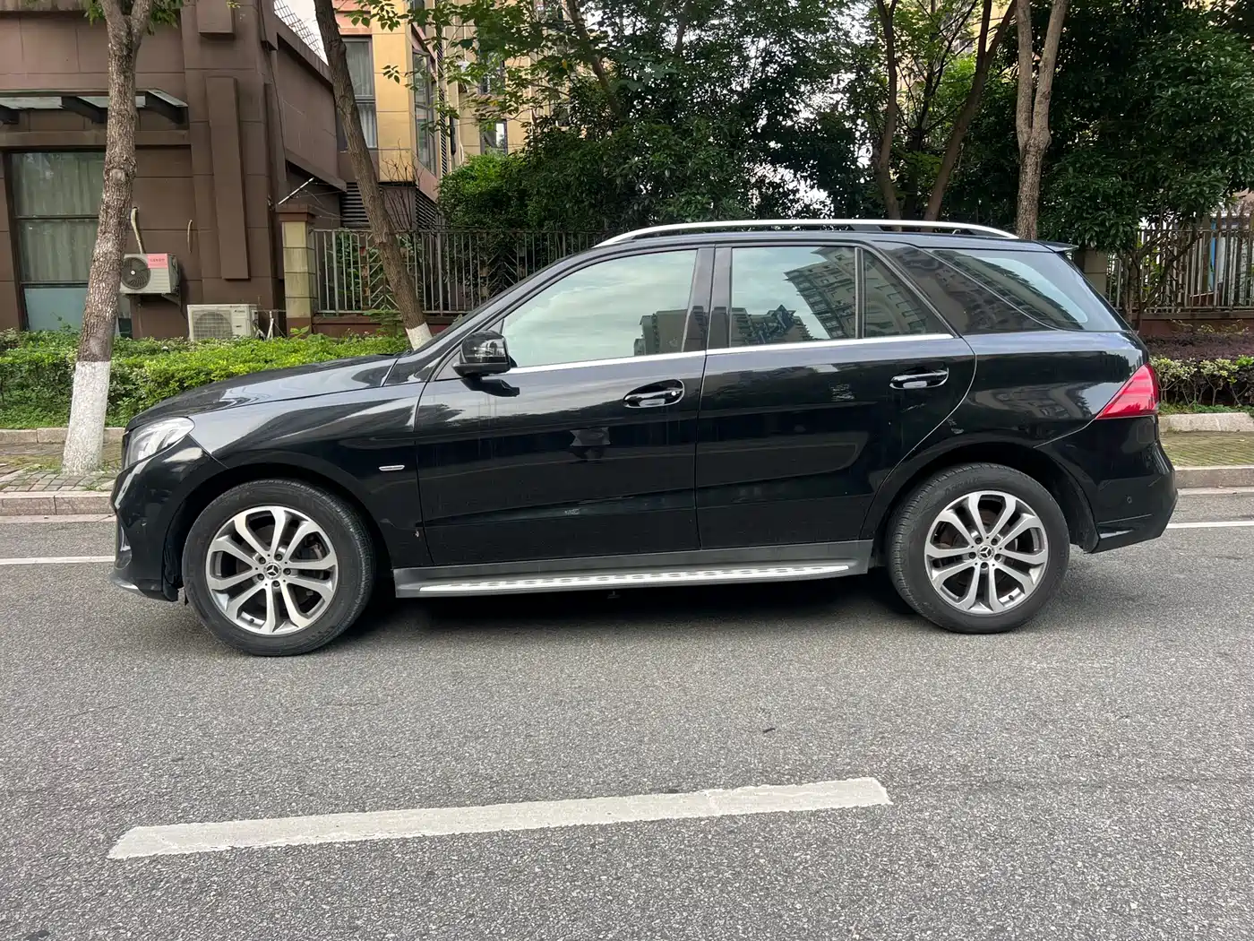 Mercedes-Benz GLE 2017 GLE 320 4MATIC Dynamic фото 4