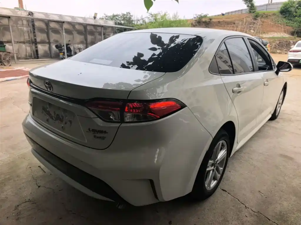 Toyota Levin 2019 185T CVT Luxury Edition China VI фото 7