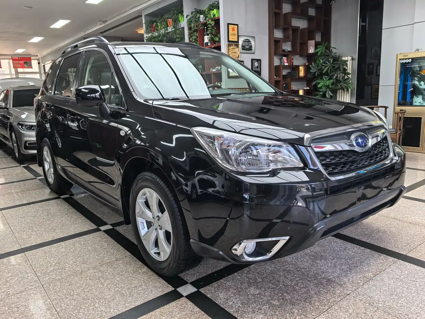 Subaru Forester 2014 2.5i Automatic Elite Edition фото 3
