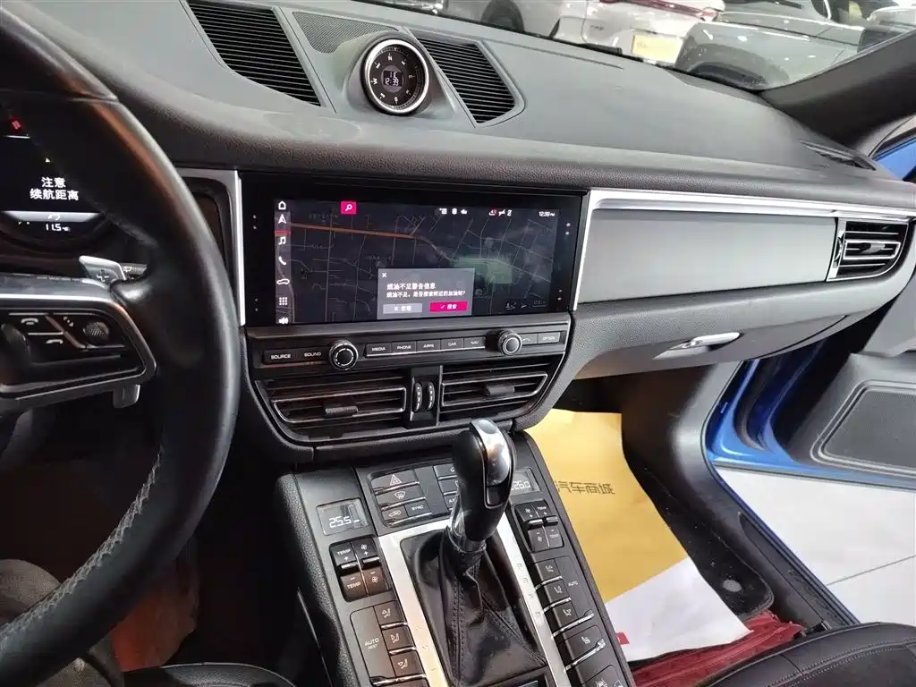 Porsche Macan 2018 Macan 2.0T фото 9