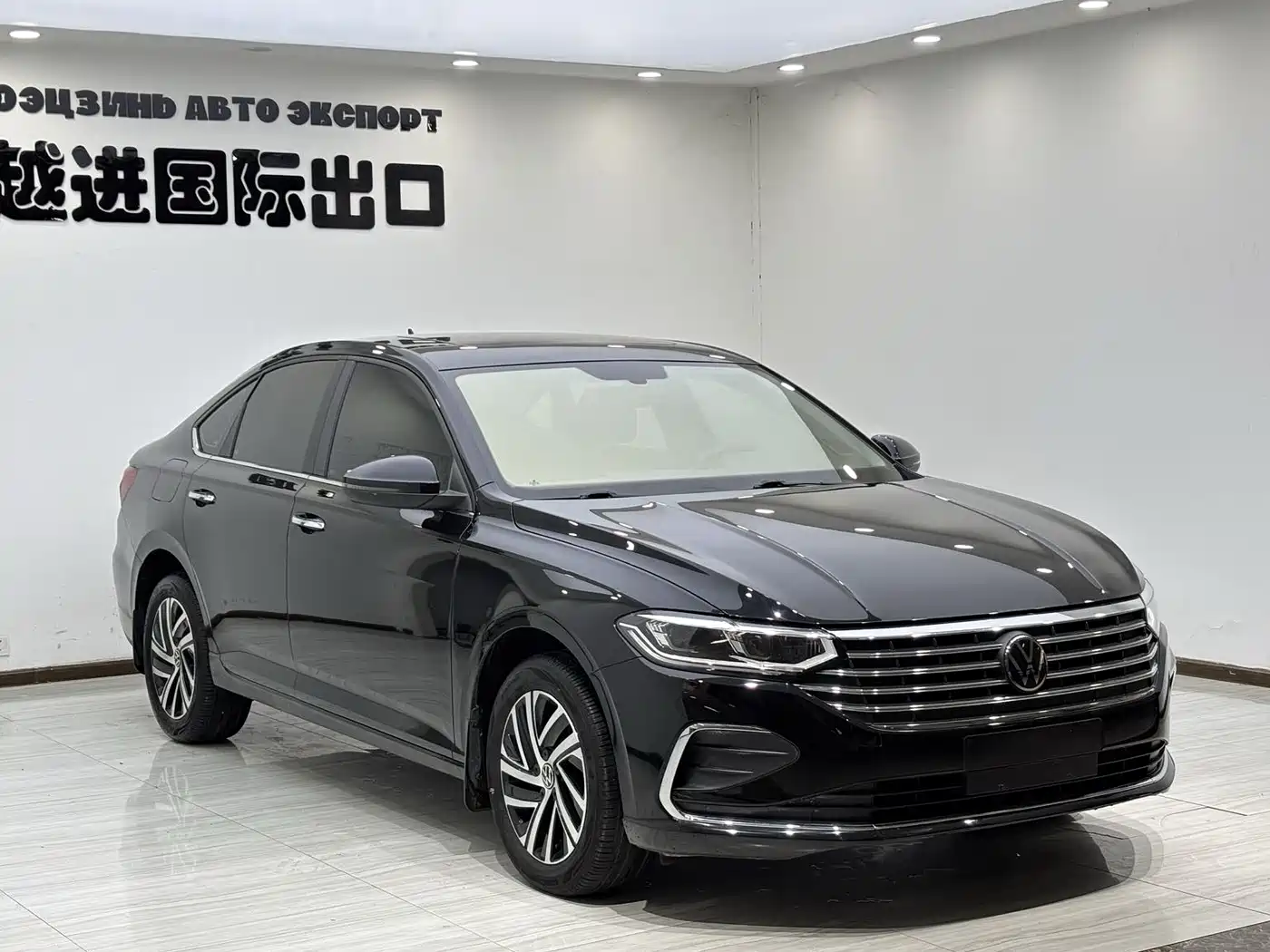 Volkswagen Lavida 2023 Model 280TSI DSG Eternal Edition фото 3