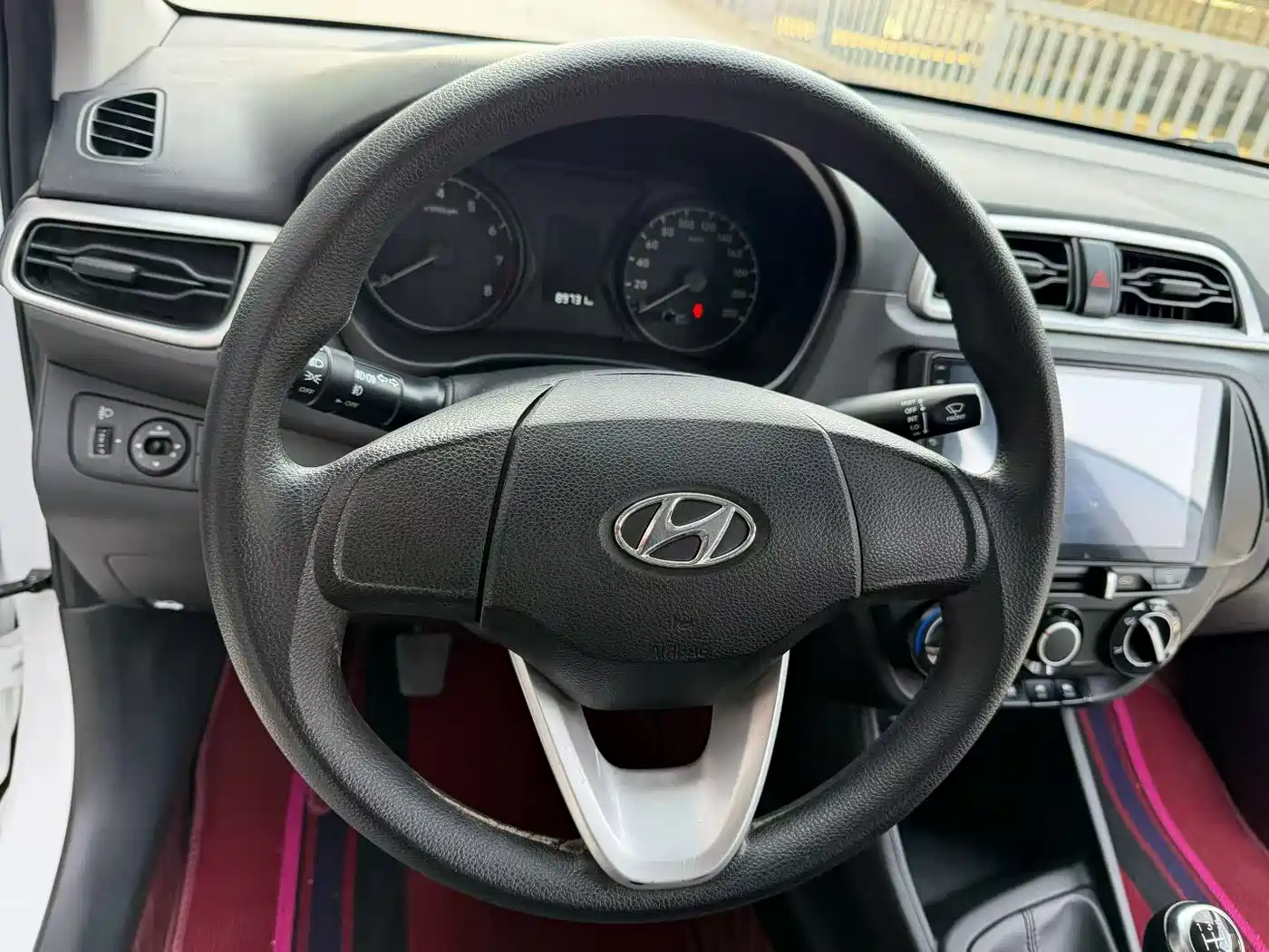 Hyundai Verna 2017 1.4L Manual Color Edition (China V) фото 9