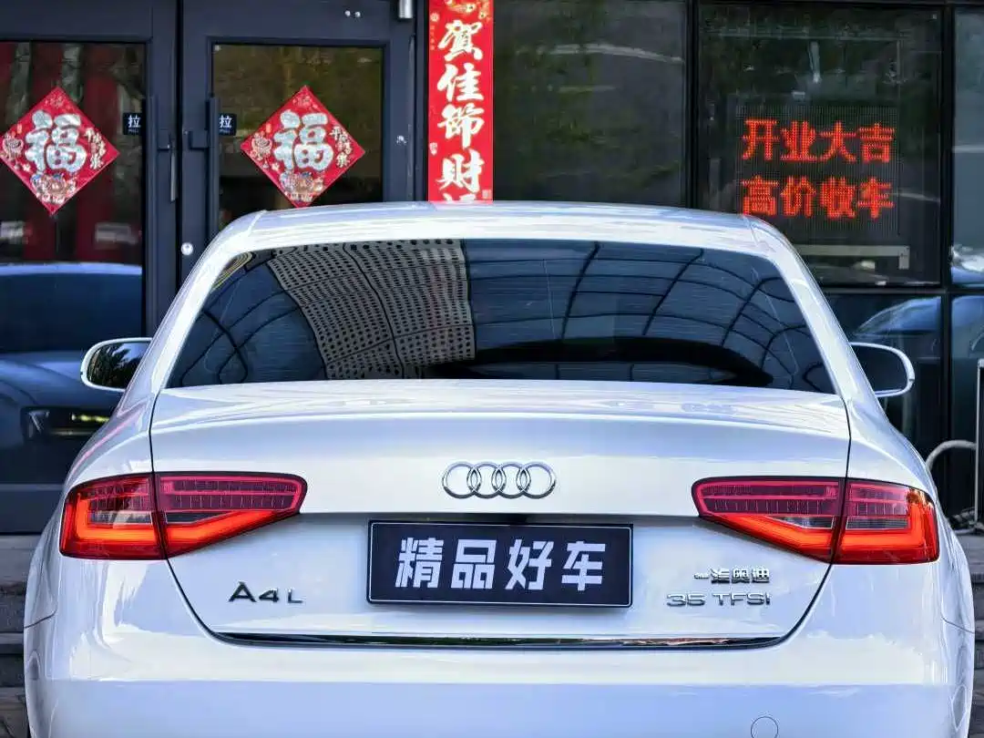 Audi A4L 2013 35 TFSI Automatic Standard фото 4