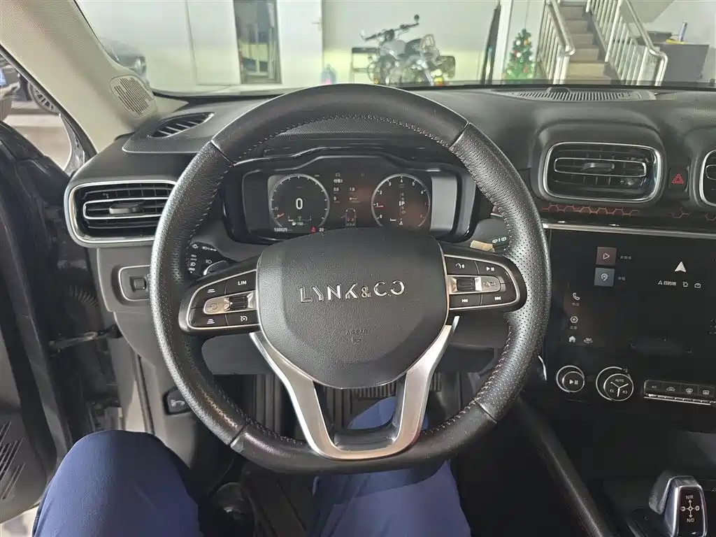 Lynk & Co 02 2019 High Energy Edition 2.0T Automatic 2WD Power Pro China VI фото 18