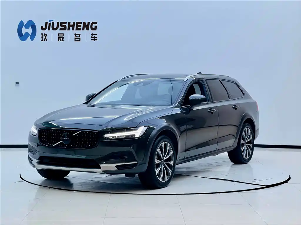 Фото 1 - Volvo V90