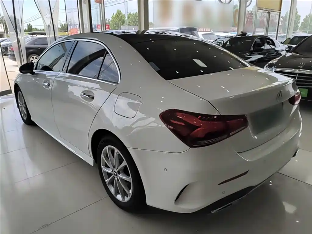 Mercedes-Benz A-Class 2020 Facelift A 200 L Sport Sedan Fashion фото 5