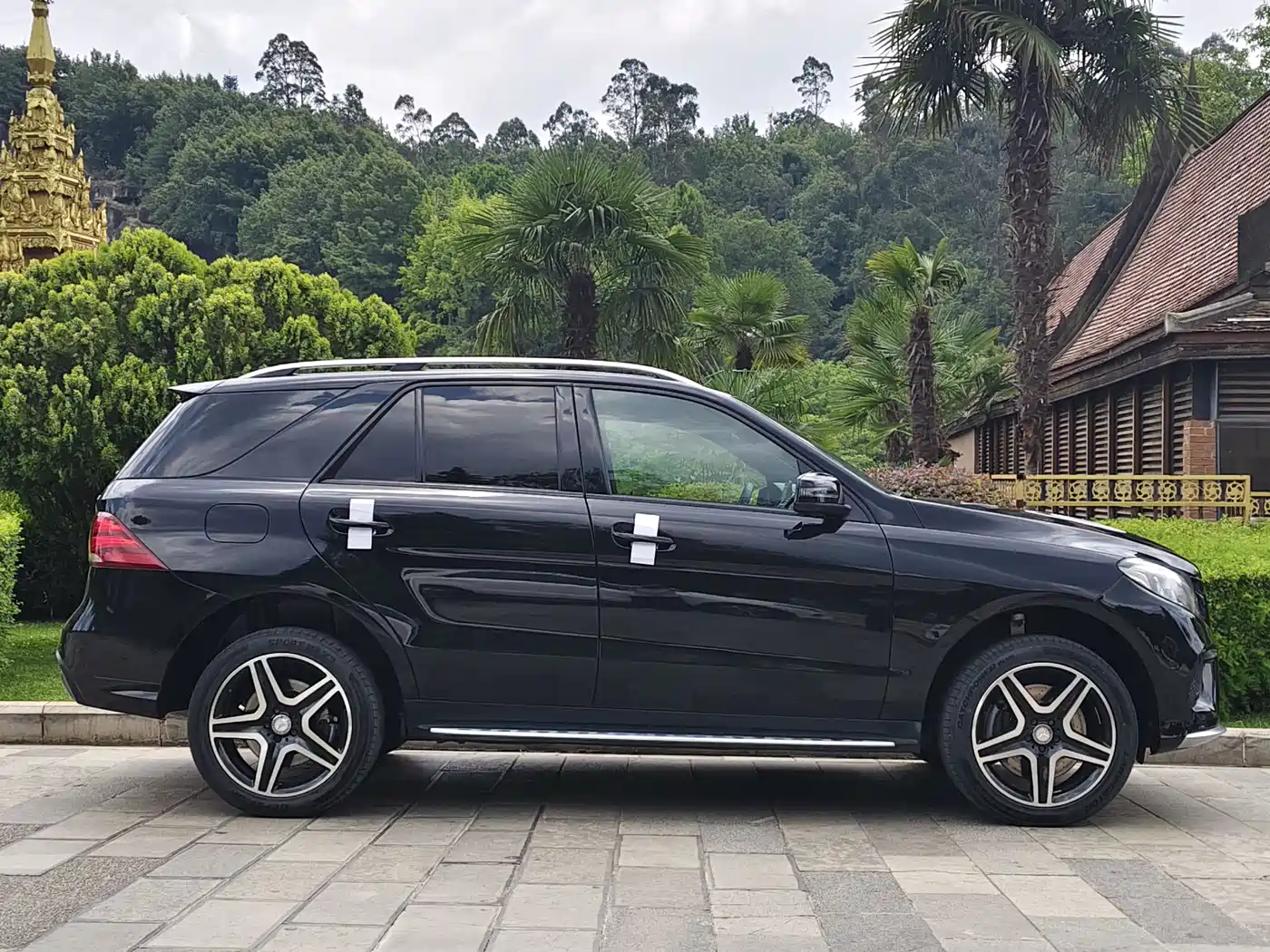 Mercedes-Benz GLE 2016 GLE 450 AMG 4MATIC фото 45