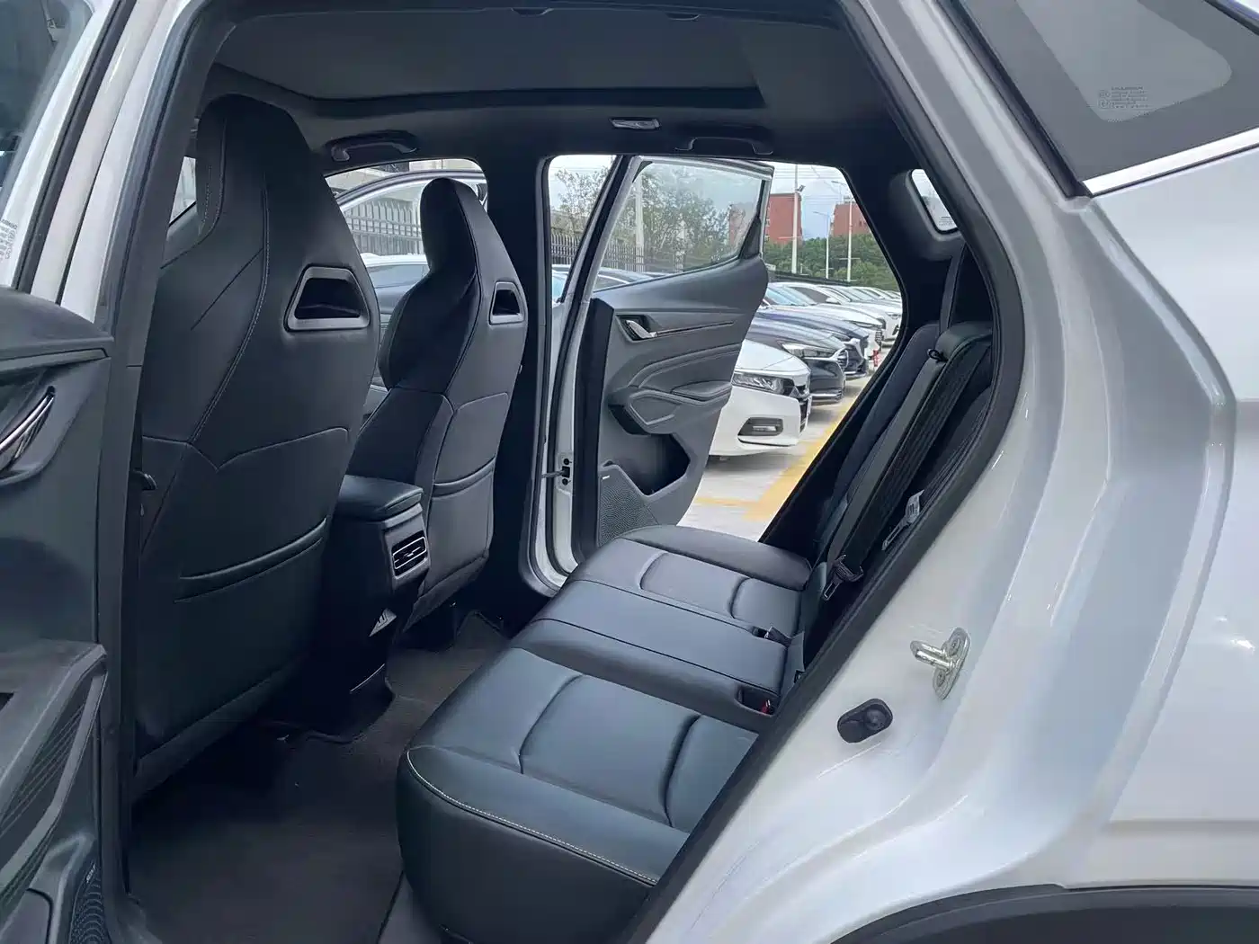 Changan Oshan X5 PLUS 2023 2023 1.5T DCT Smart Fun AI Edition