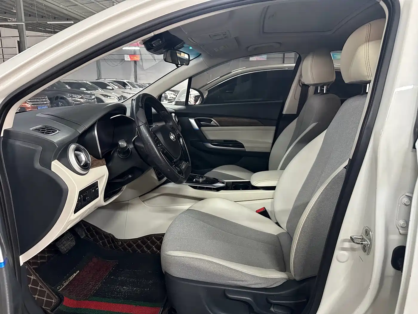 BEIJING AUTOMOBILE BEIJING EU5