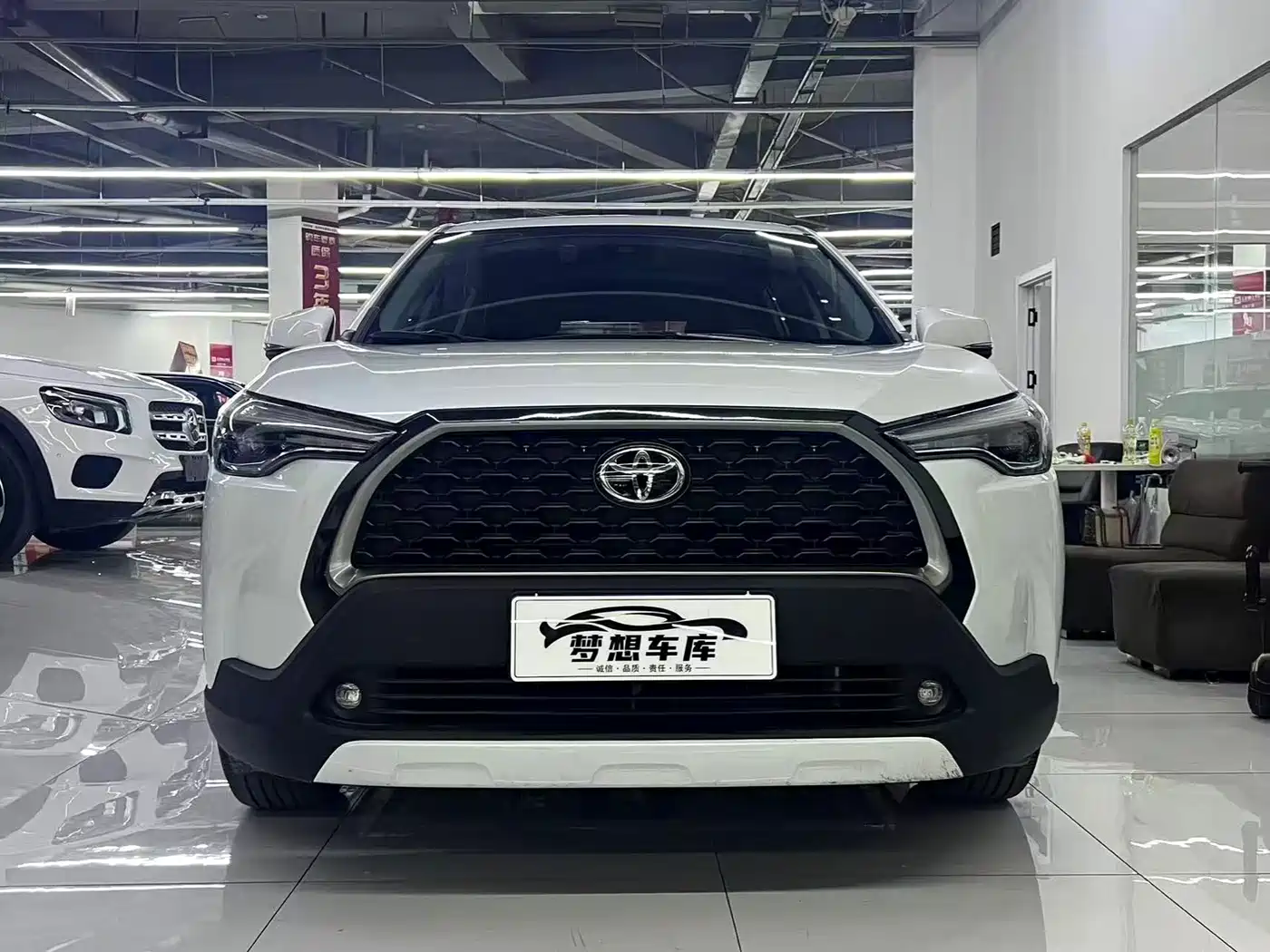 Toyota Corolla Cross 2023 2.0L Luxury Edition фото 2