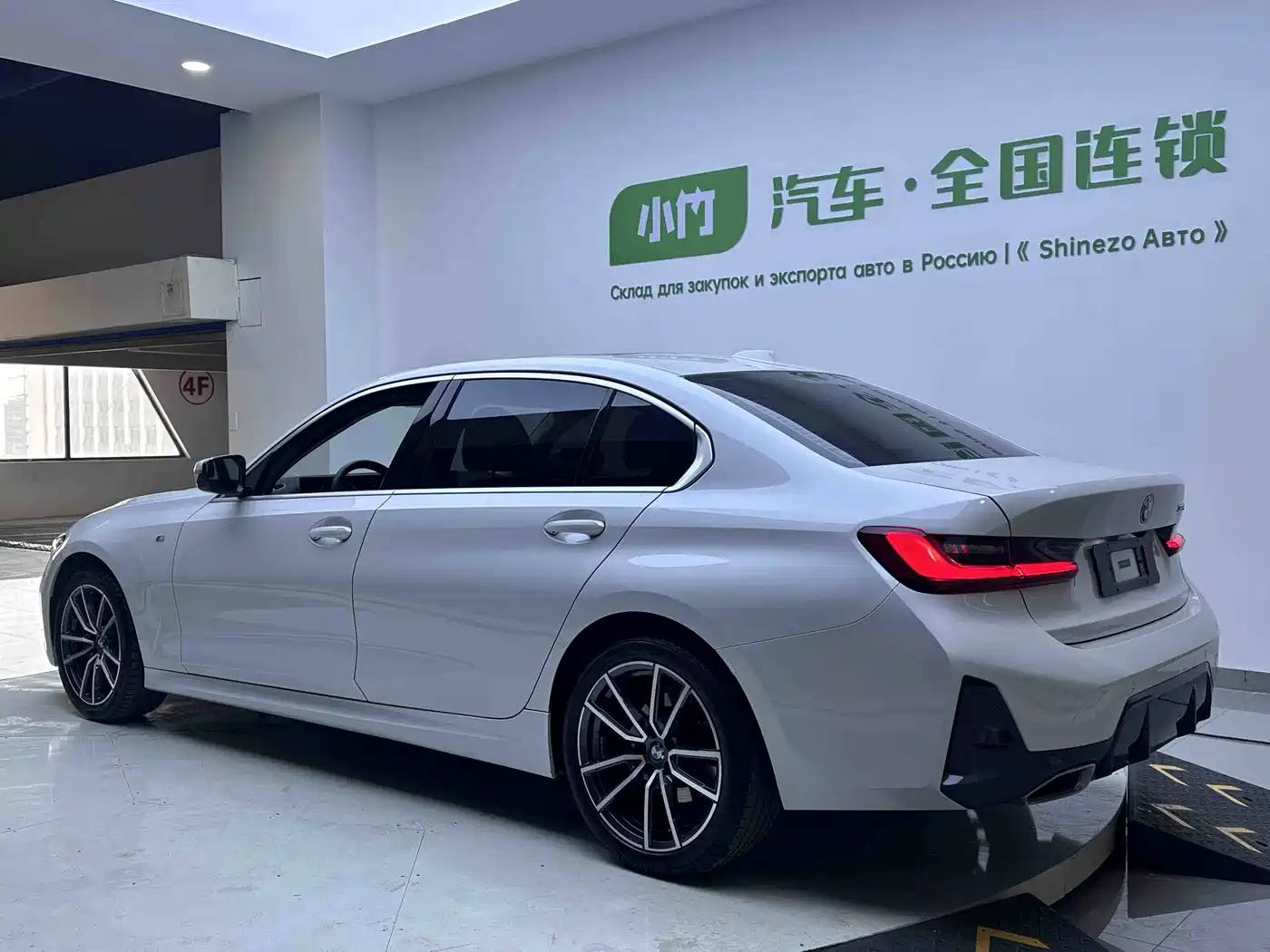 BMW 3 Series 2023 320Li M Sport Package фото 4