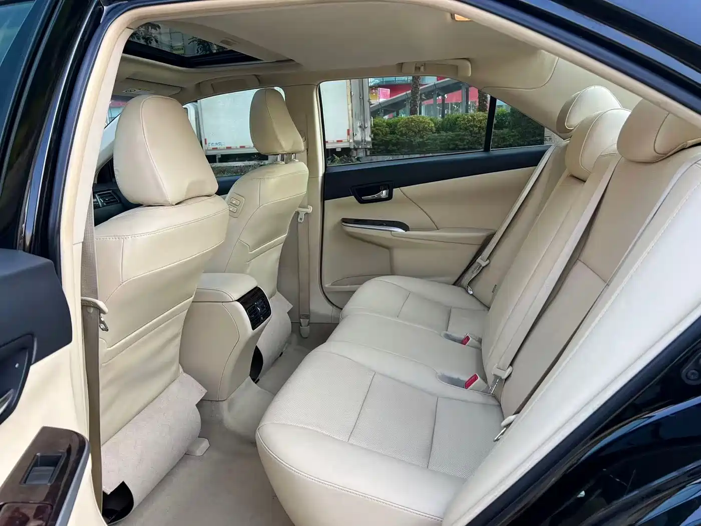 Toyota Camry 2015 2.0G Leading Edition фото 7