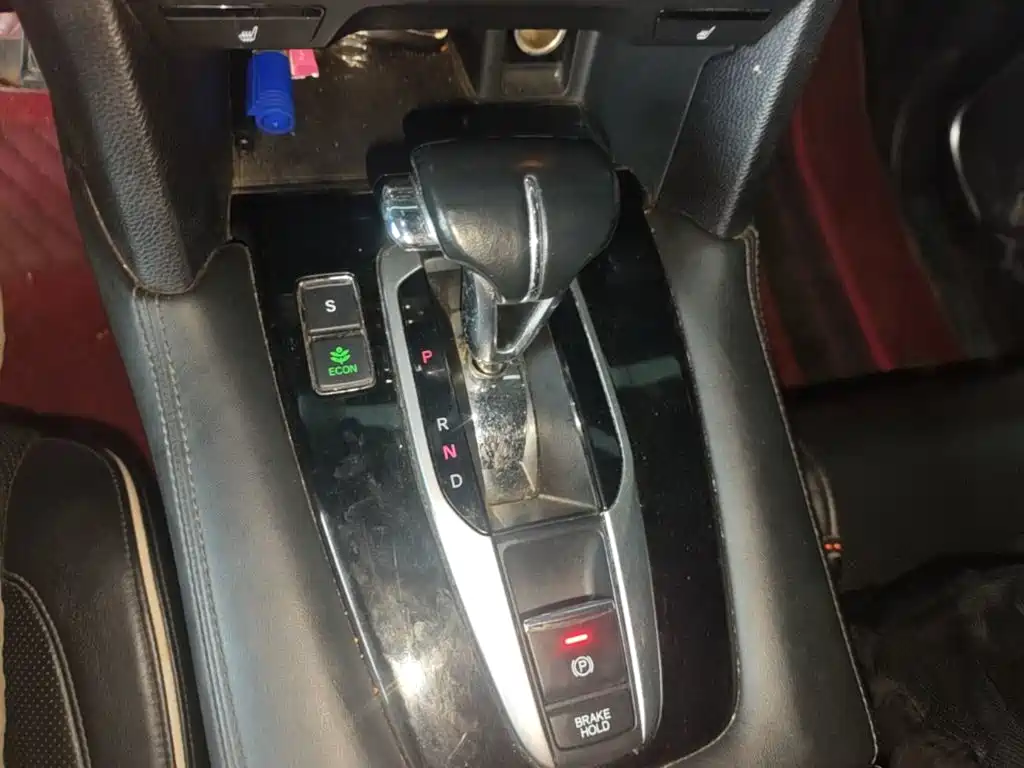 Фото 14 - Honda UR-V
