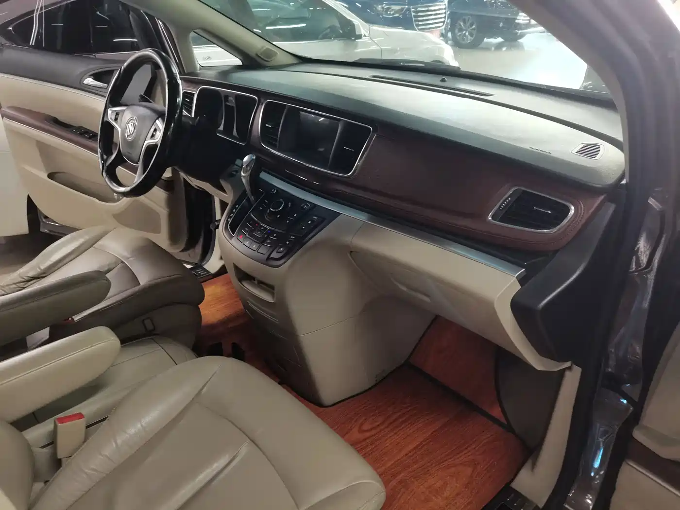 Buick GL8 2017 25S Luxury China V фото 13