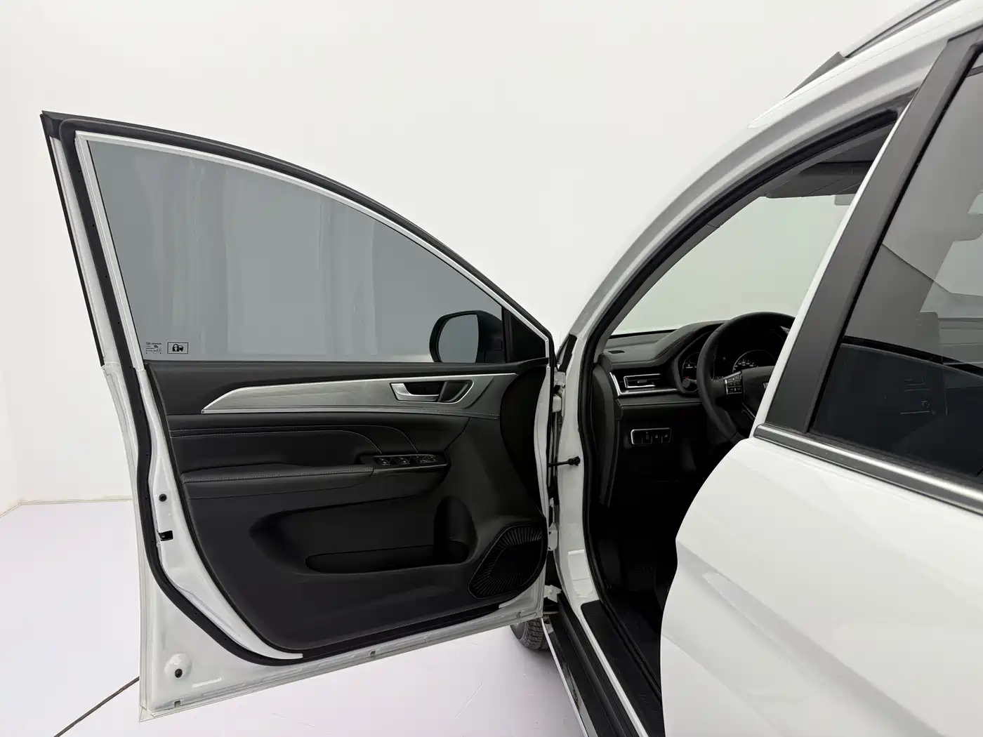 Haval M6 2021 PLUS 1.5T DCT Luxury Smart Connect фото 23