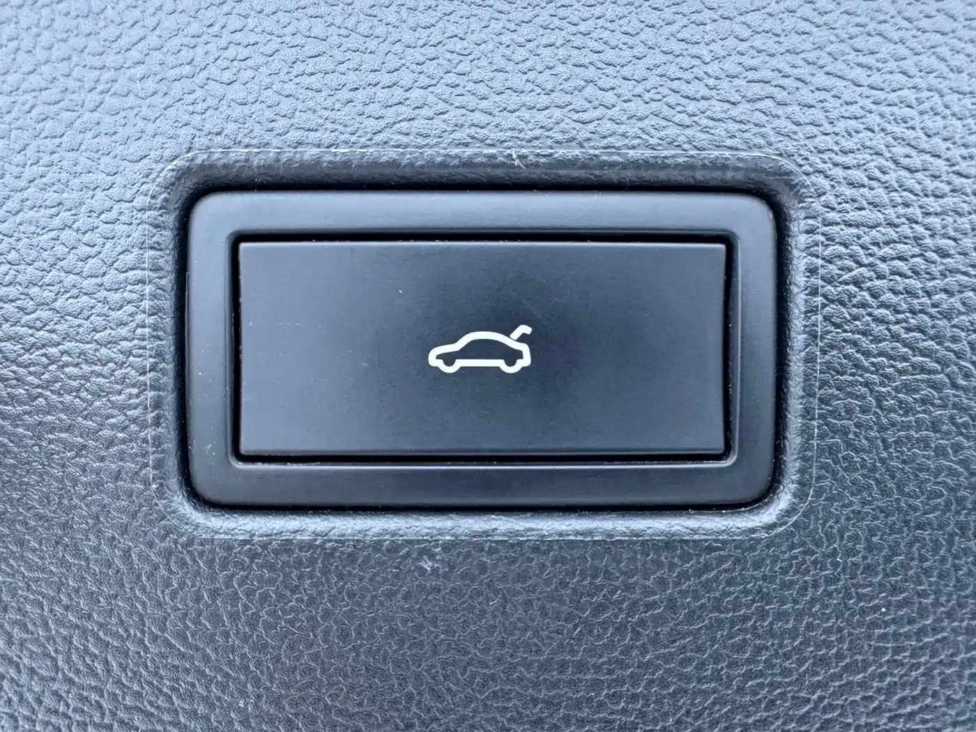Volkswagen Tayron 2022 280TSI 2WD Luxury Smart Connect Edition фото 15