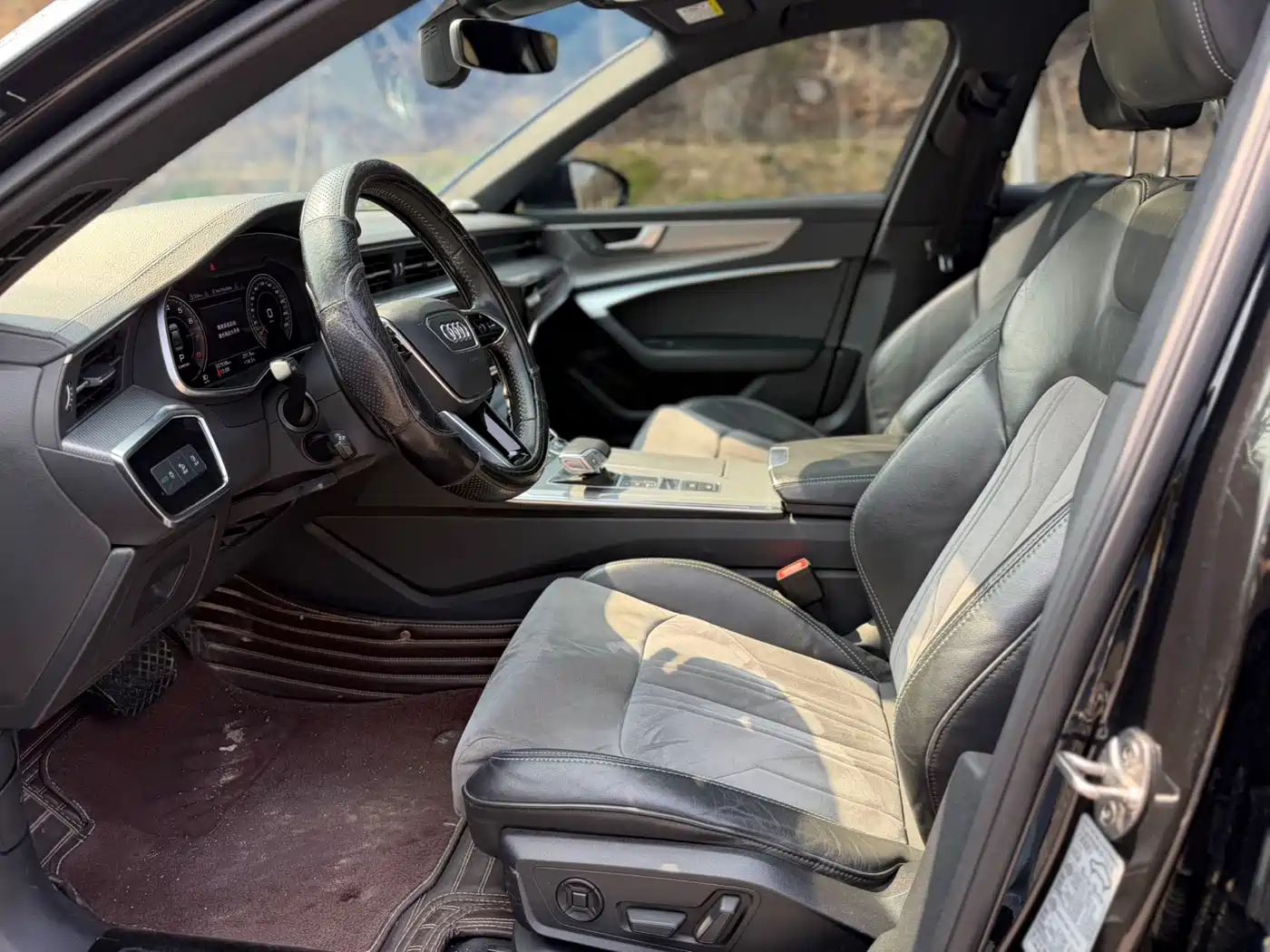Audi A6L 2021 45 TFSI quattro Exclusive Sport фото 4