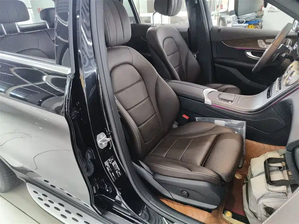 Mercedes-Benz GLC 2021 GLC 300 L 4MATIC Sporty фото 24