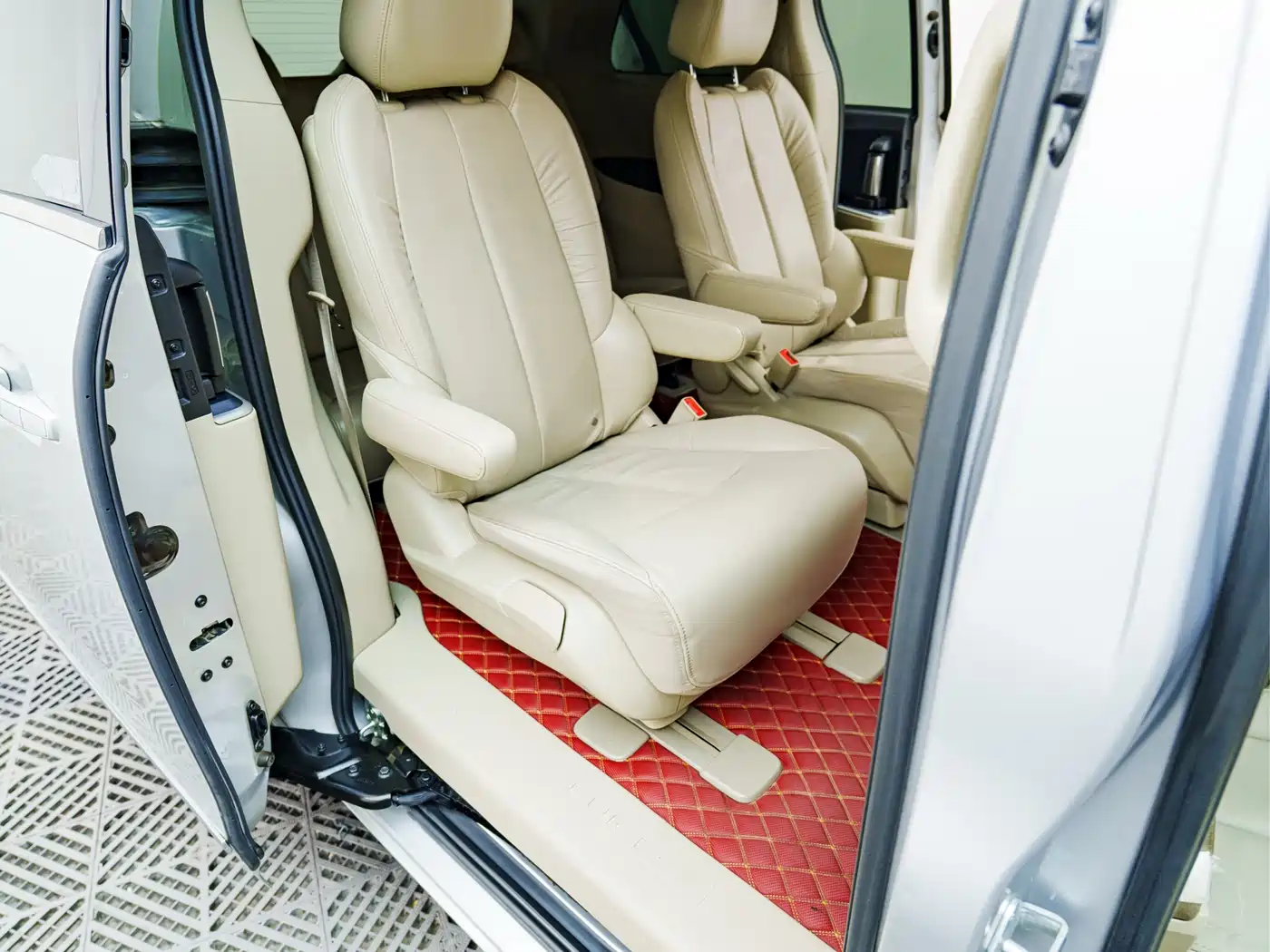 Buick GL8 2017 25S Premium Model China V фото 12