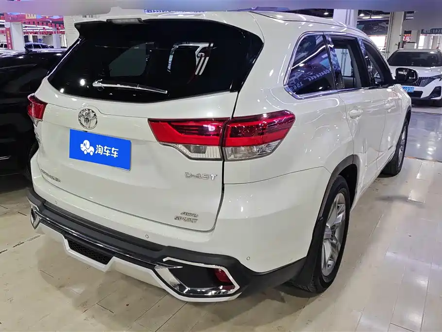 Toyota Highlander 2018 2.0T 4WD Luxury 7-seater (China V) фото 3
