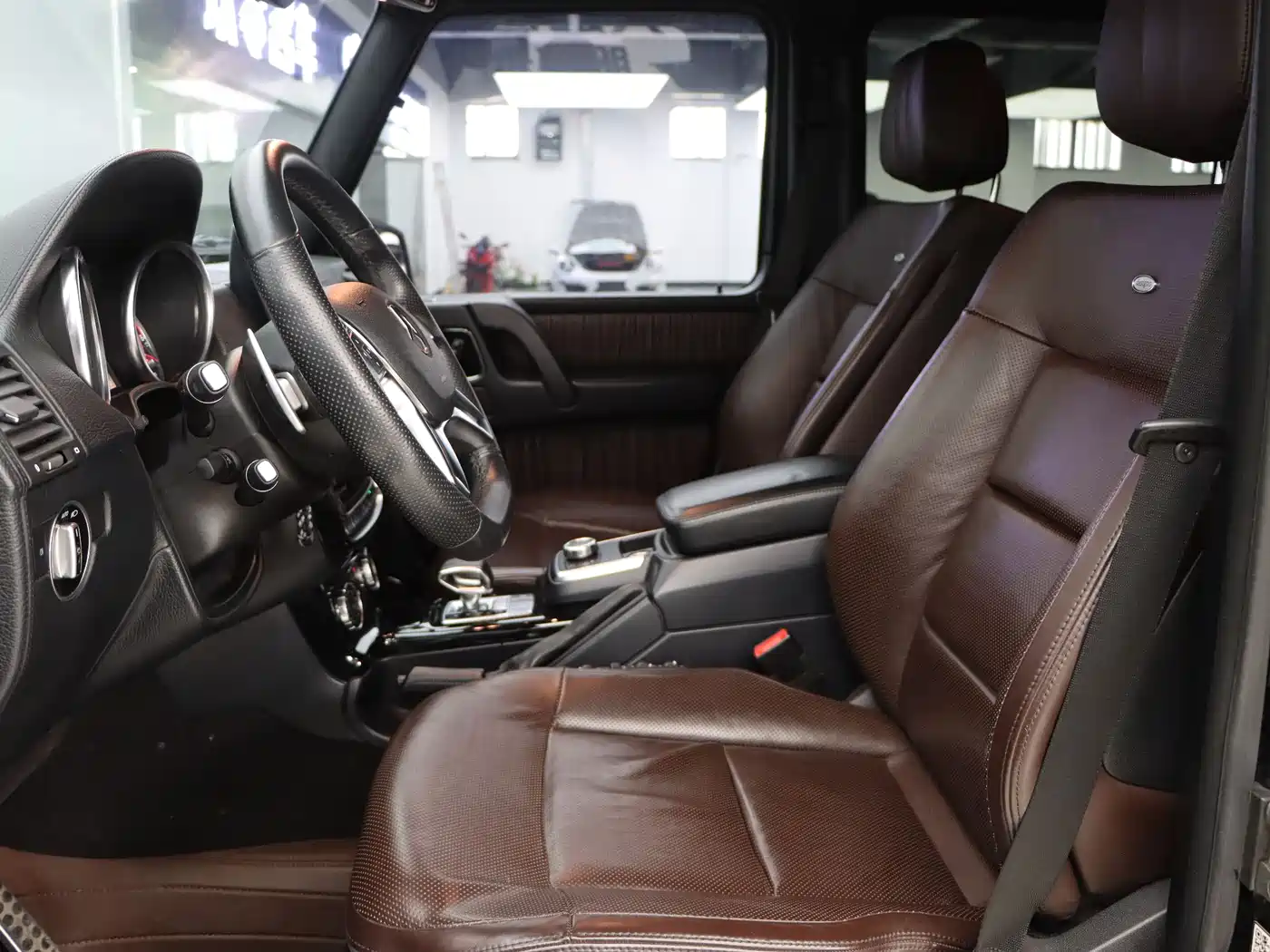 Mercedes-Benz G-Class AMG 2013 AMG G 63 фото 20