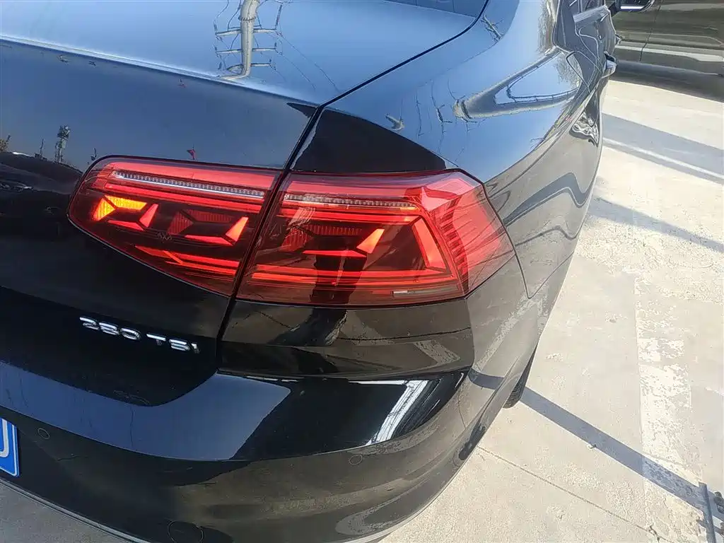Volkswagen Magotan 2020 280TSI DSG Comfort фото 24