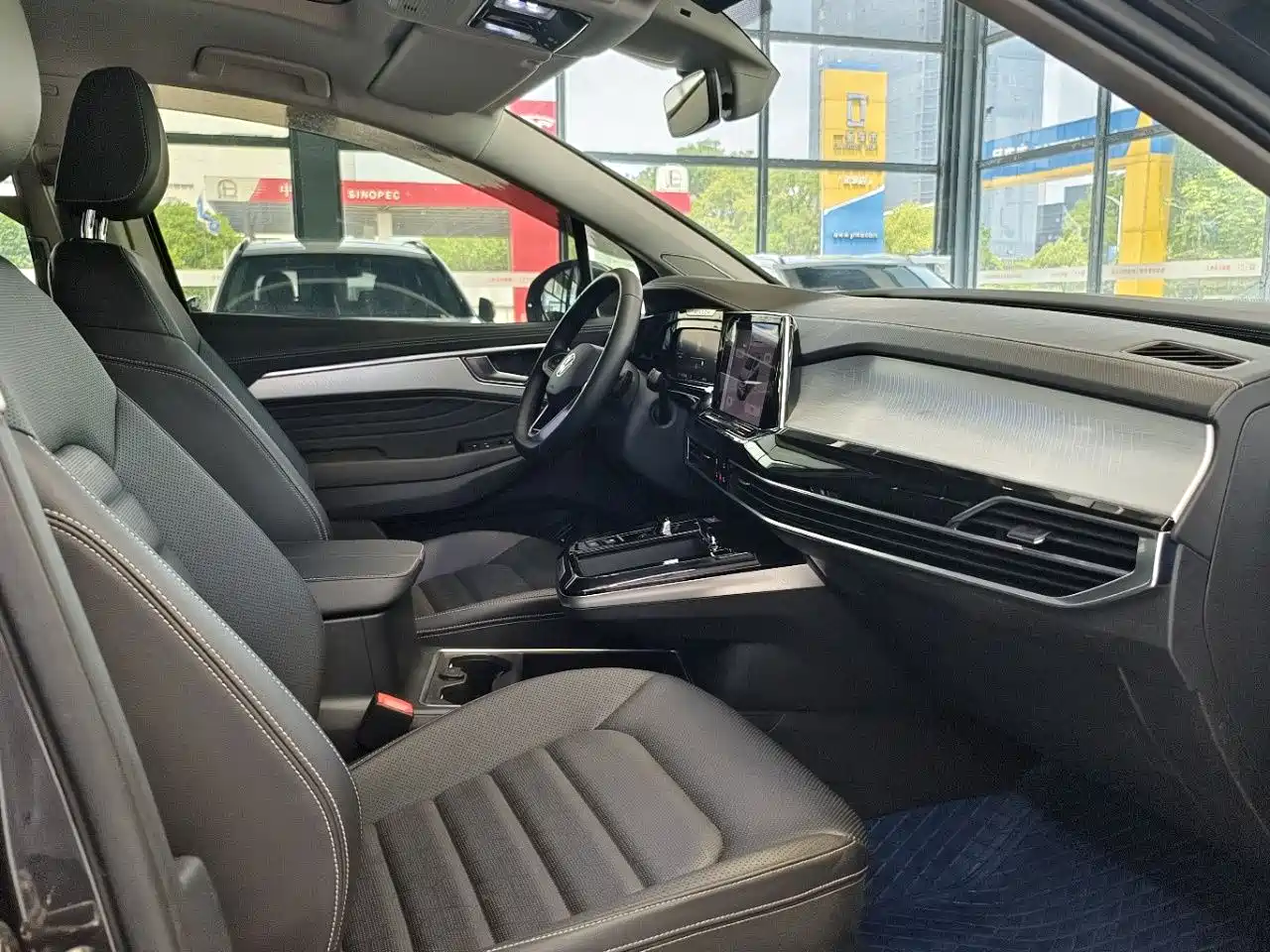Volkswagen Talagon 2023 380TSI 4WD Luxury Pro Edition фото 12