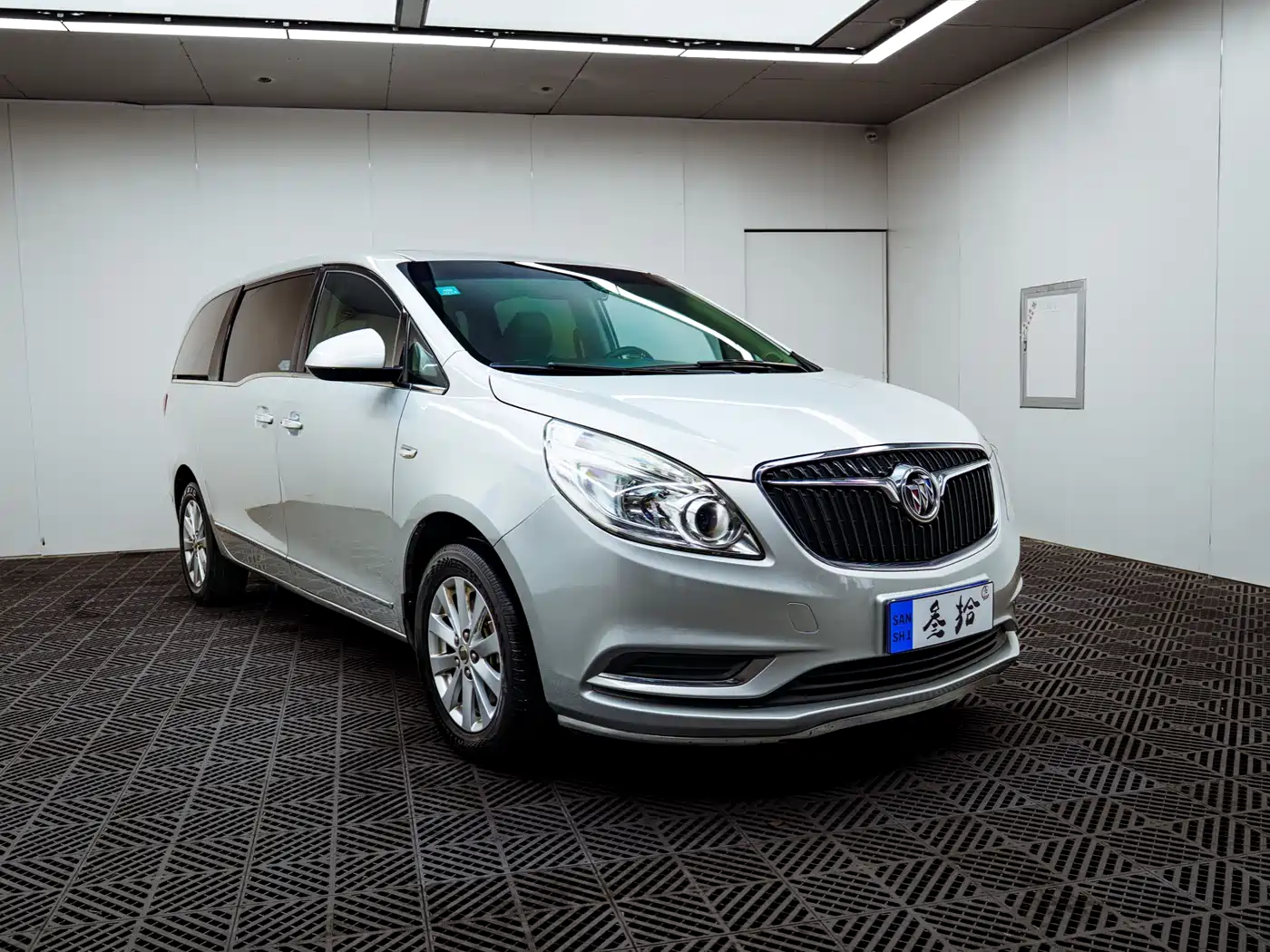 Buick GL8 2017 25S Premium Model China V фото 4