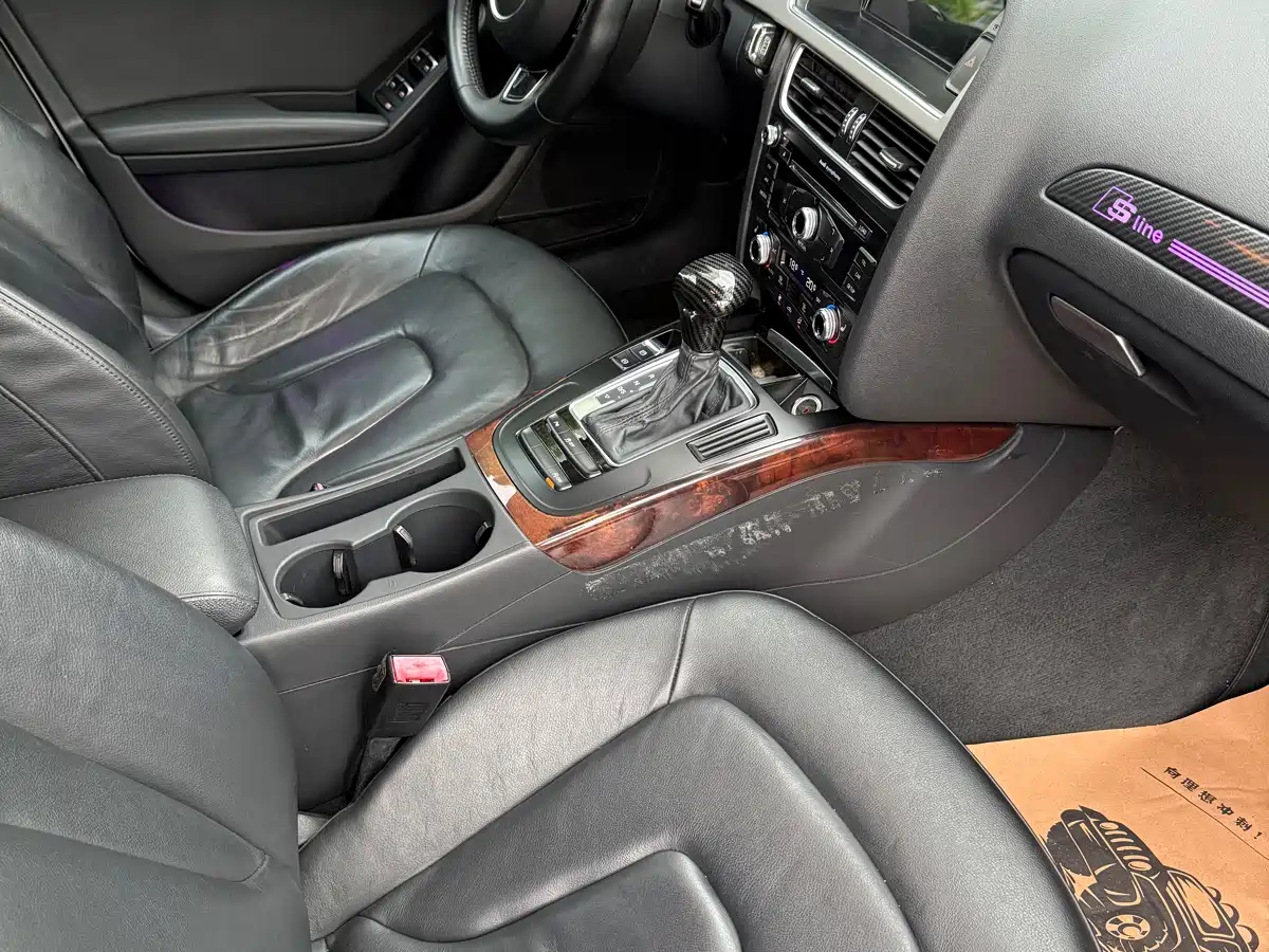 Audi A4L 2015 35 TFSI Auto Comfort фото 10