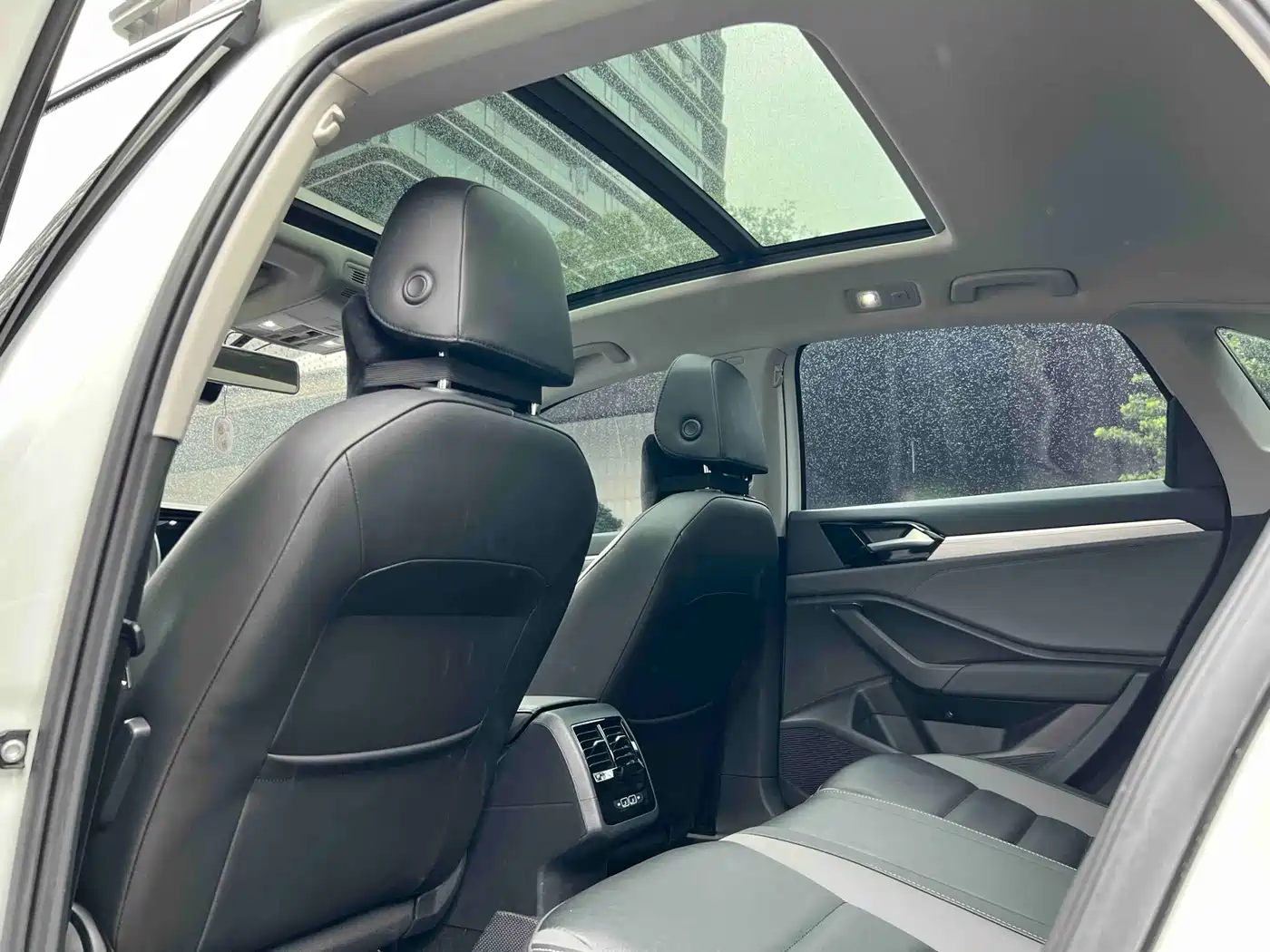 Volkswagen Sagitar 2021 280TSI DSG Comfort Smart Connect Edition фото 13